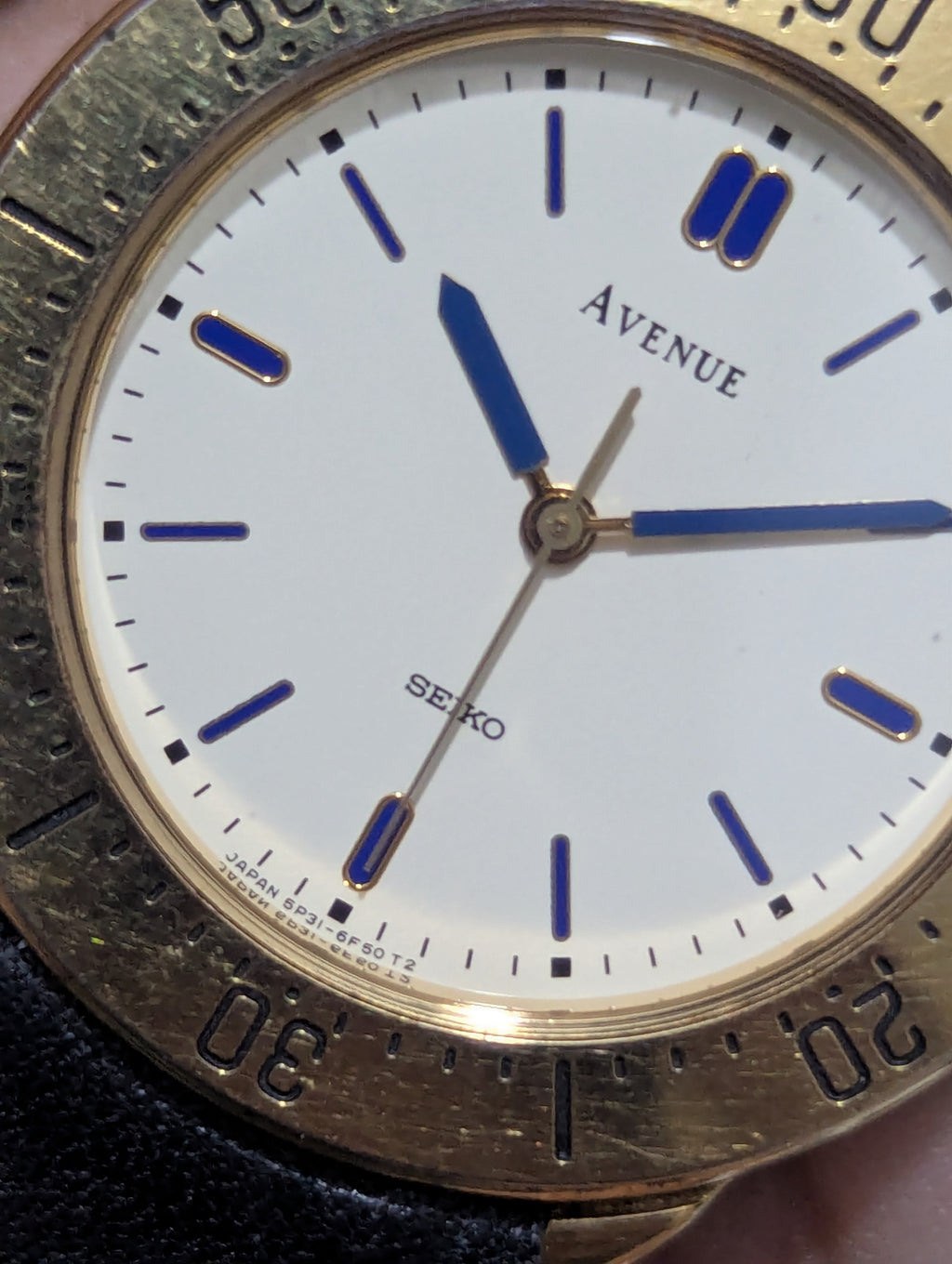 FEB 1990 - Seiko Avenue - Cream Blue Dial - Quartz - 5P31 6D40 - Gold Plated - 36MM - JDM - Working Condition